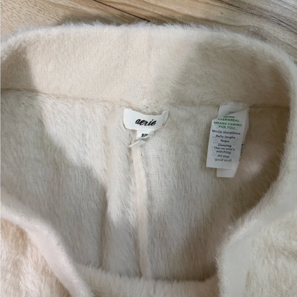 Aerie cream soft and COMFORTABLE wide leg lounge pants - Picture 5 of 6